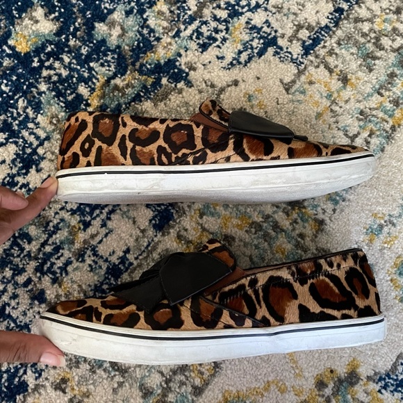 🐆 Kate Spade Calf Fur Leopard/ Cheetah Sneaker Flats - Picture 4 of 9